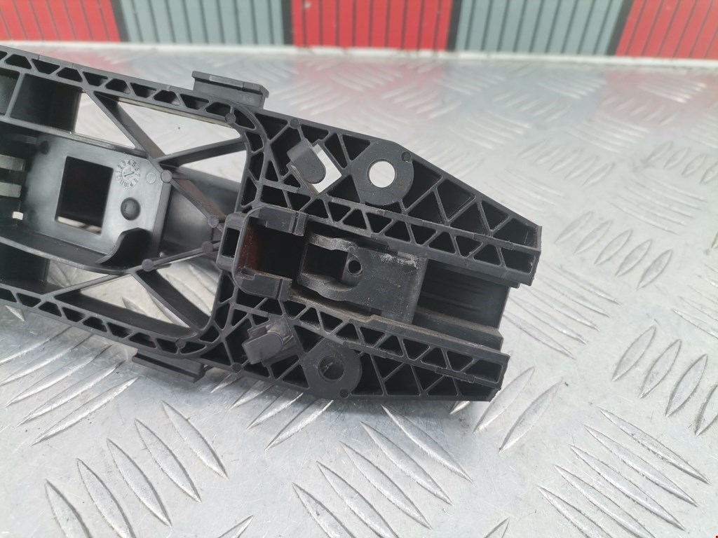 Ручка двери передней наружная левая SKODA Rapid 2012-2020