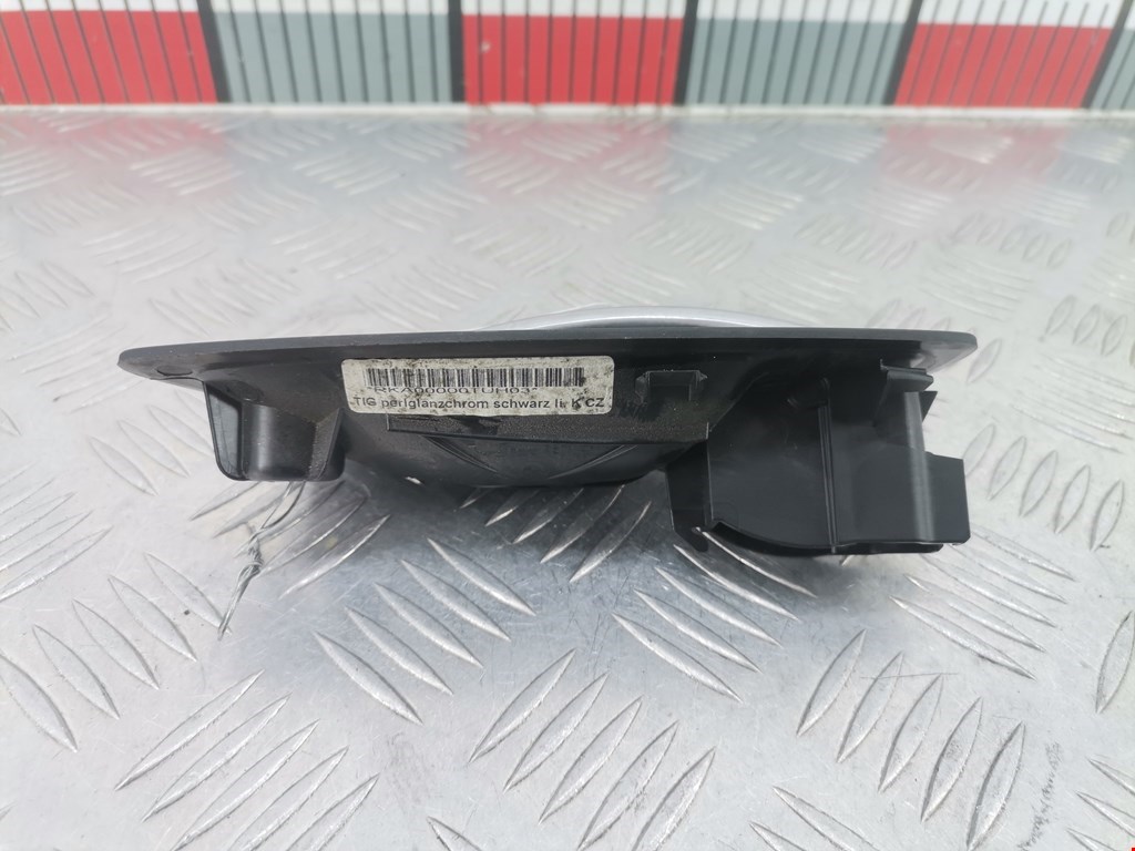 Ручка дверная задняя внутренняя левая BMW 1er E81\E87 2004-2011