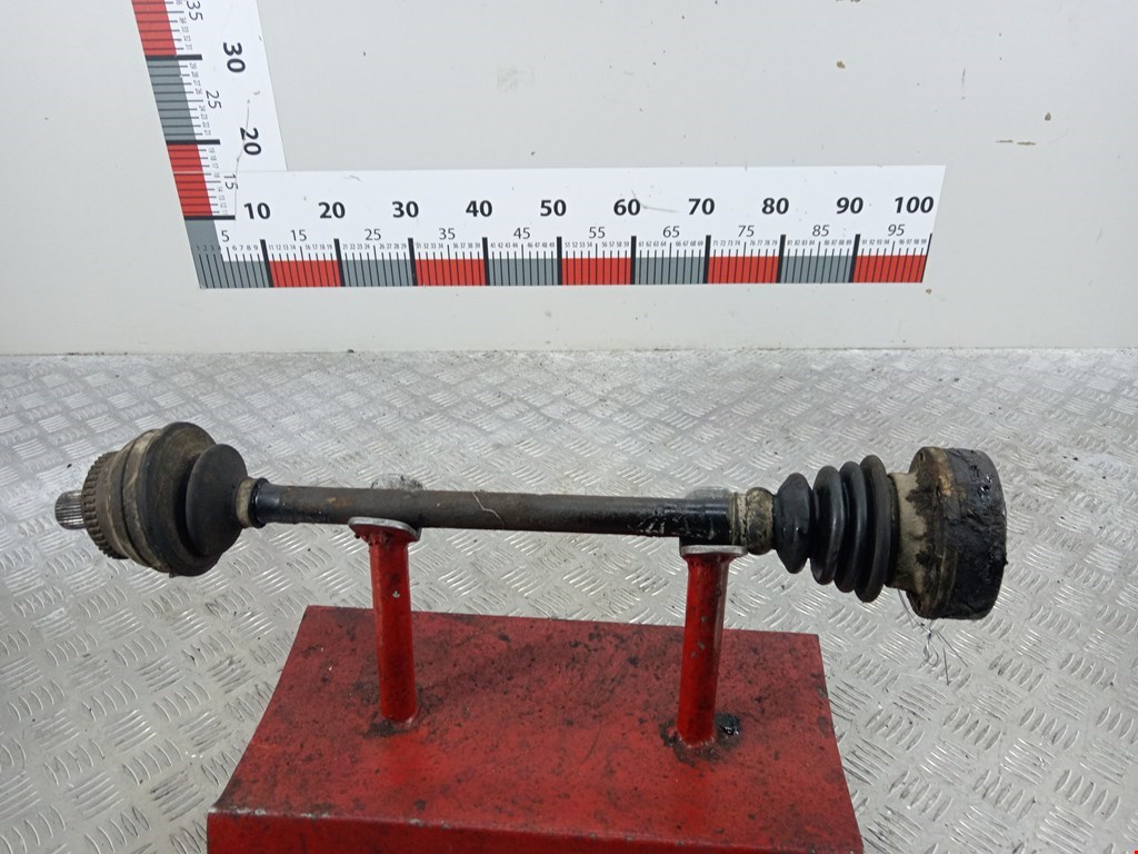 Полуось (привод, приводной вал) задняя левая AUDI A8 D2 1994-2002