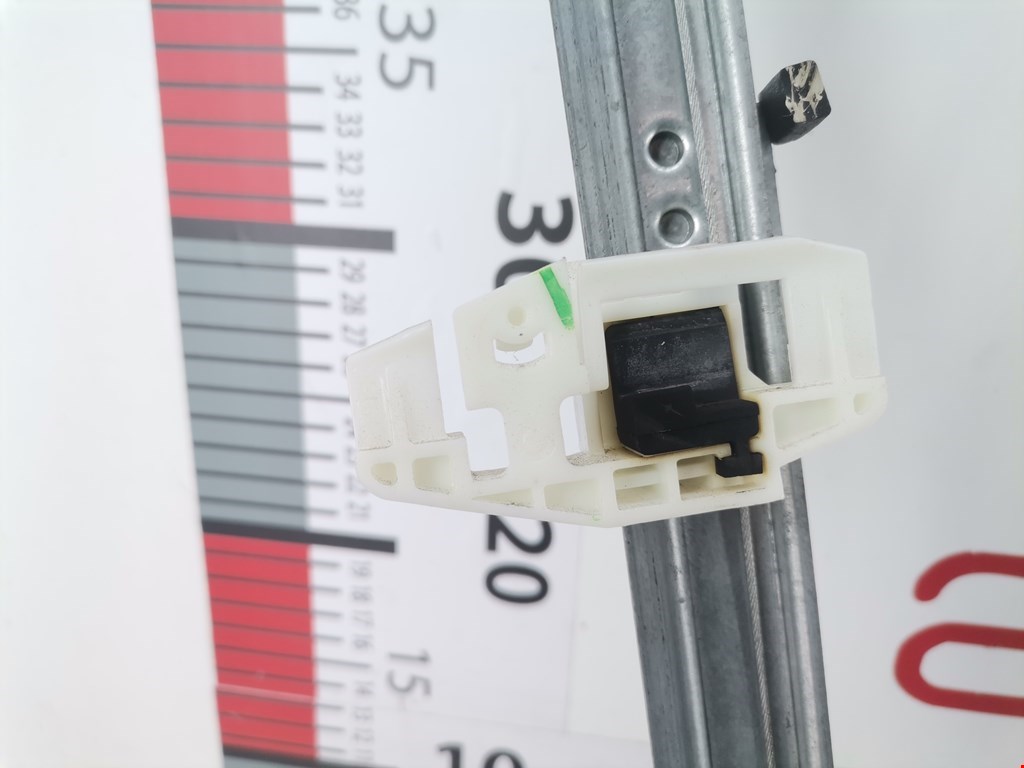 Стеклоподъемник передний правый CITROEN Xsara 1997-2000