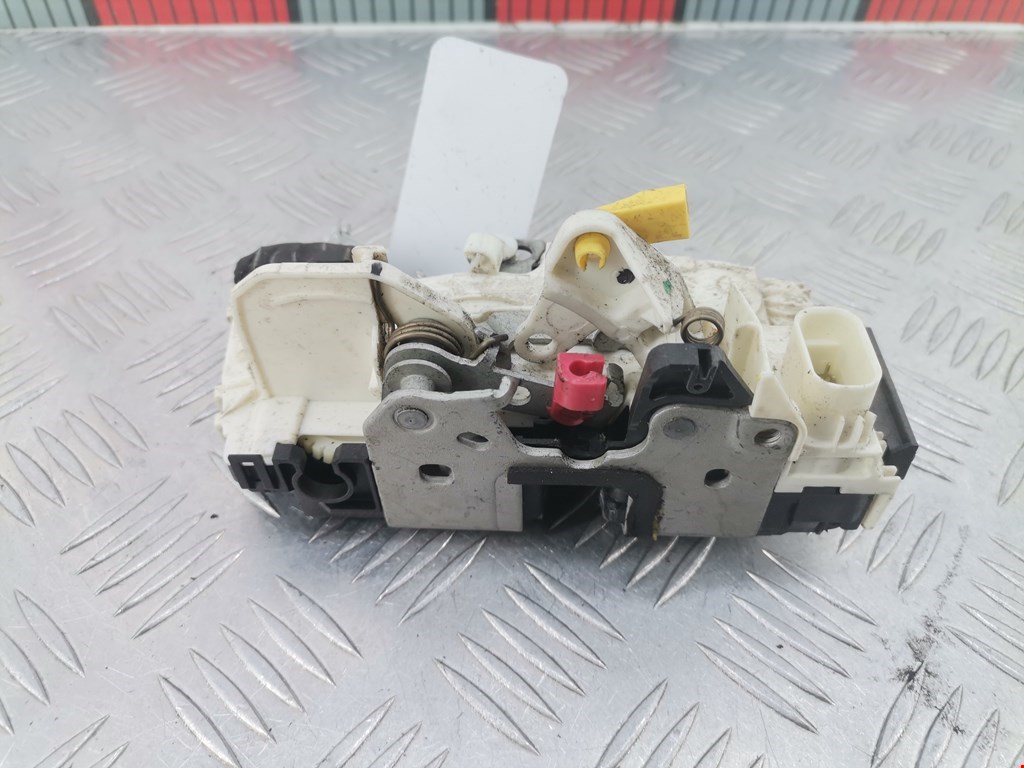 Замок двери передней правой JEEP Compass 2006-2016