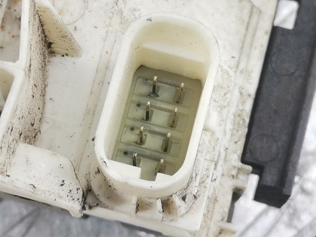 Замок двери передней правой JEEP Compass 2006-2016