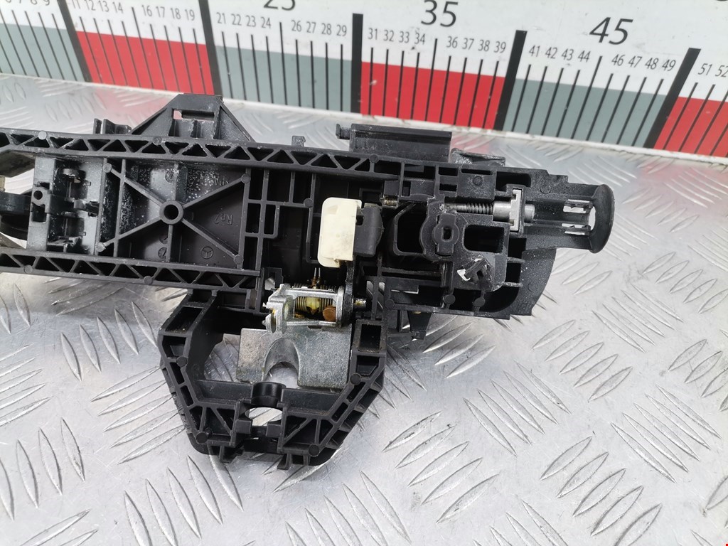 Ручка двери задней наружная правая MERCEDES-BENZ C-Class C-klasse W204 2007-2015