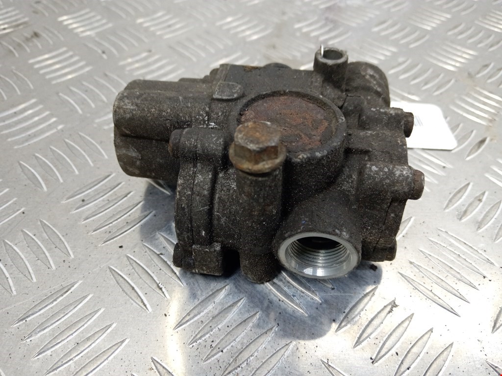 Кран тормозной главный (распределитель) Iveco EuroCargo 2 (2003-2008)