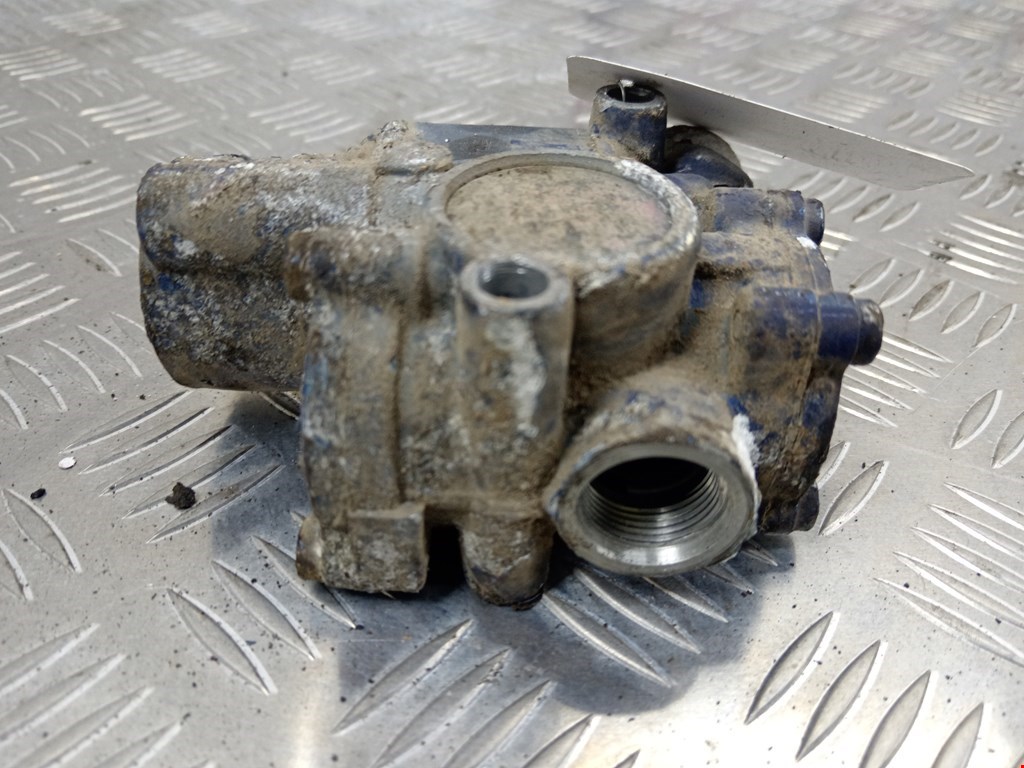 Кран ABS тормозной главный (распределитель) IVECO EuroCargo II 2003-2008