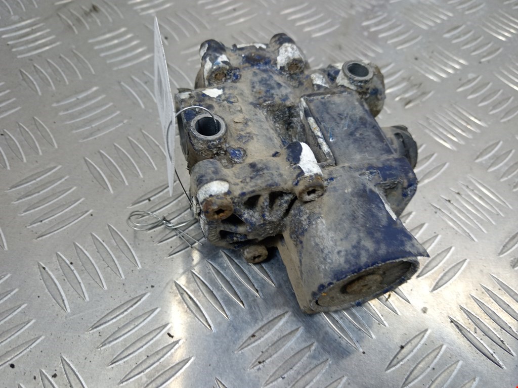 Кран тормозной главный (распределитель) Iveco EuroCargo 2 (2003-2008)