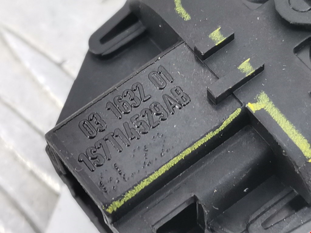 Кнопка стеклоподъемника FORD Mondeo III 2000-2007