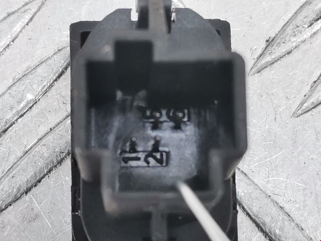 Кнопка стеклоподъемника FORD Mondeo III 2000-2007