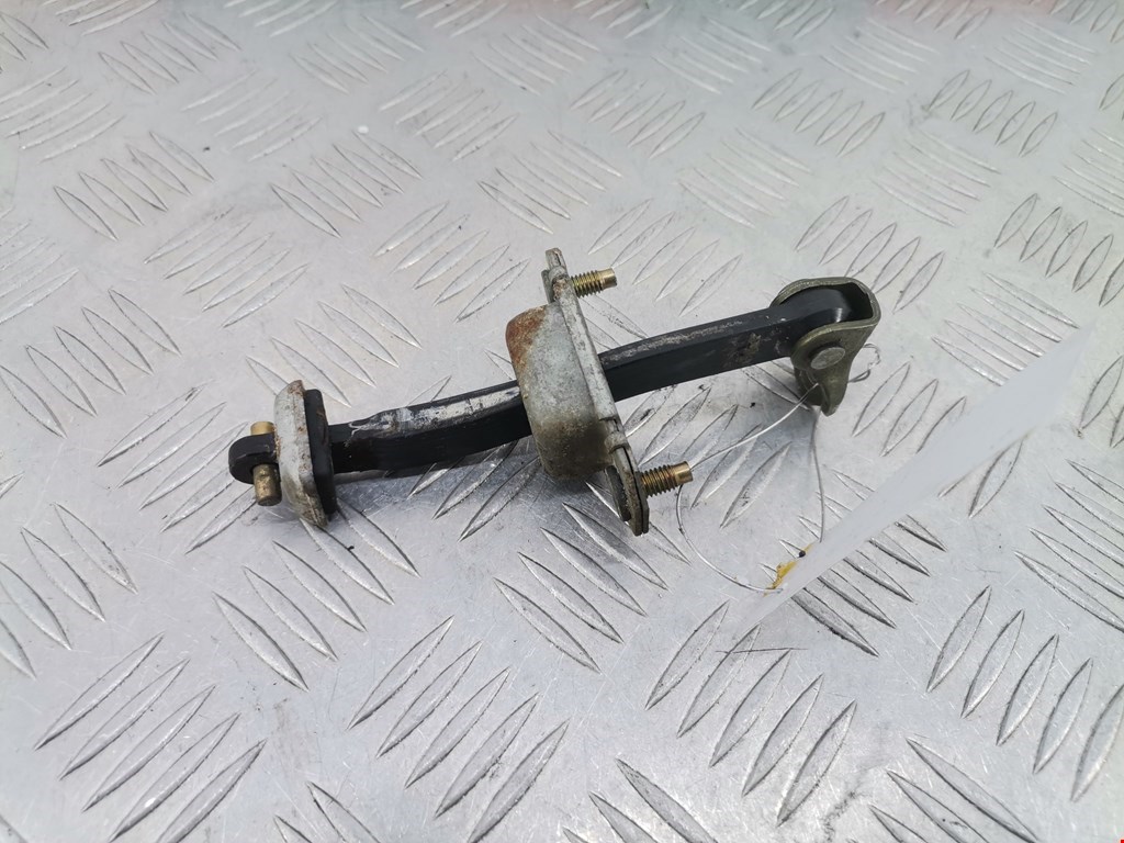 Ограничитель открывания двери SUBARU Legacy 1998-2004