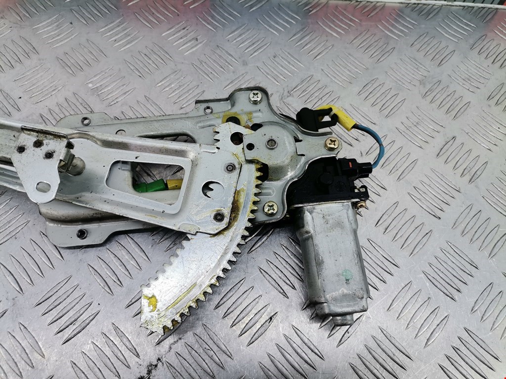 Стеклоподъемник задний левый SUBARU Legacy 1998-2004