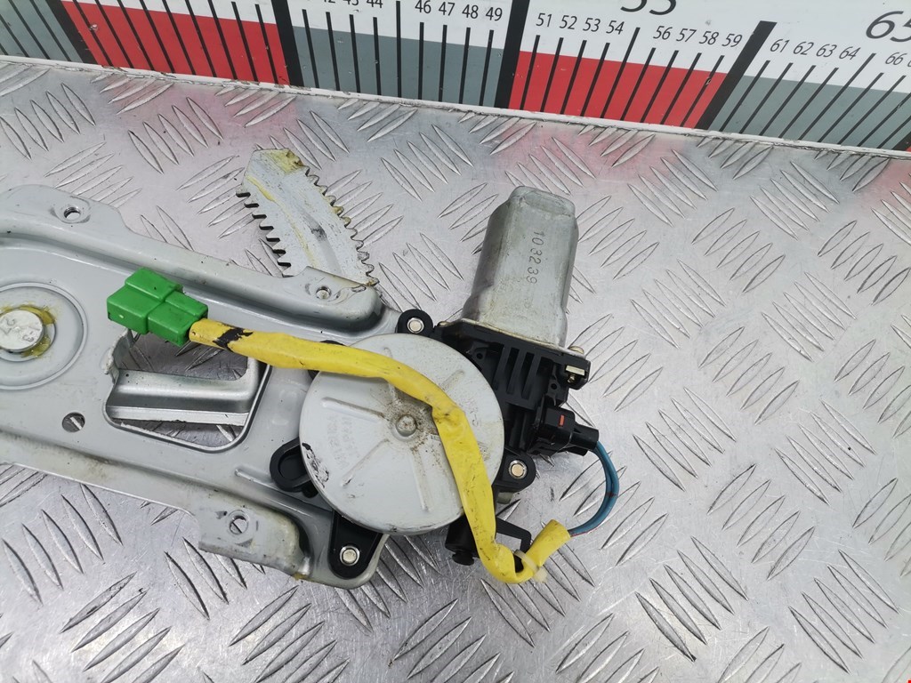 Стеклоподъемник задний левый SUBARU Legacy 1998-2004