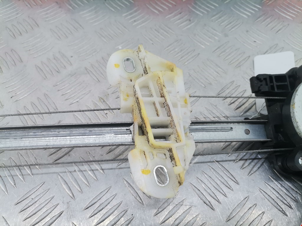 Стеклоподъемник задний левый HONDA Civic 4D 2011-2016