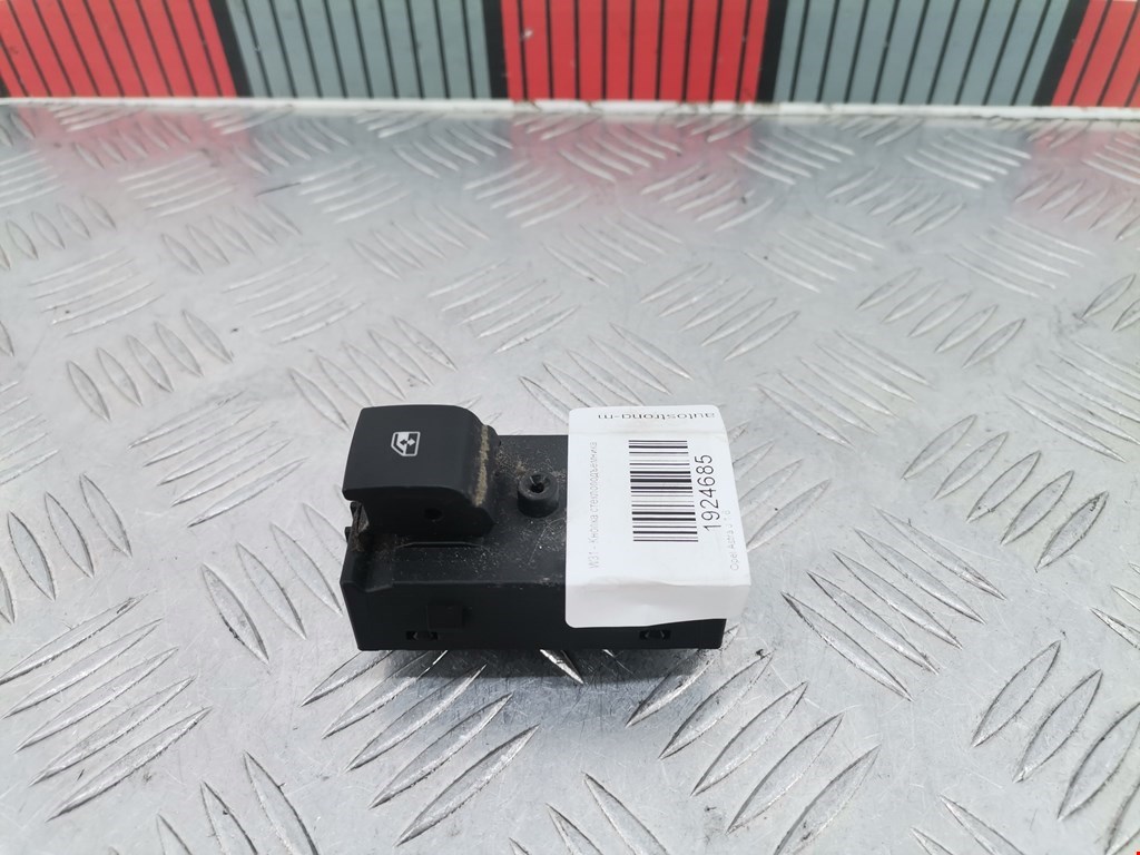 Кнопка стеклоподъемника OPEL Astra J 2009-2017