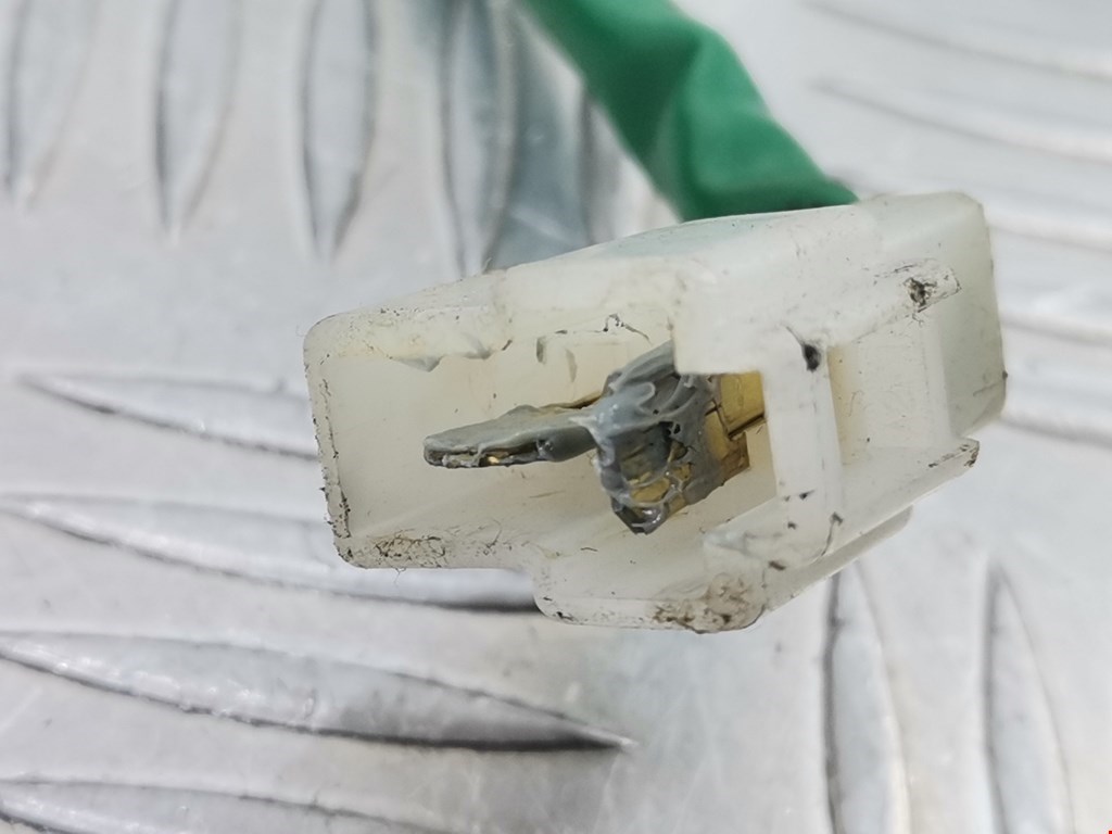 Стеклоподъемник задний правый MITSUBISHI L200 K6,K7 1996-2006