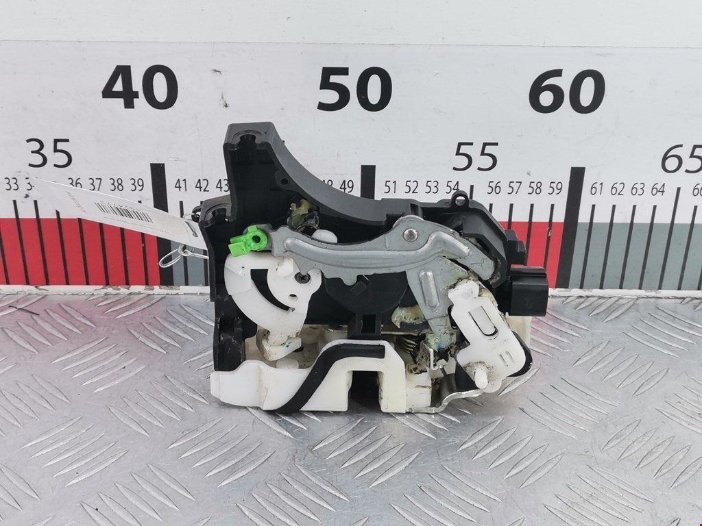 Замок двери задней левой MITSUBISHI L200 KB 2006-2015