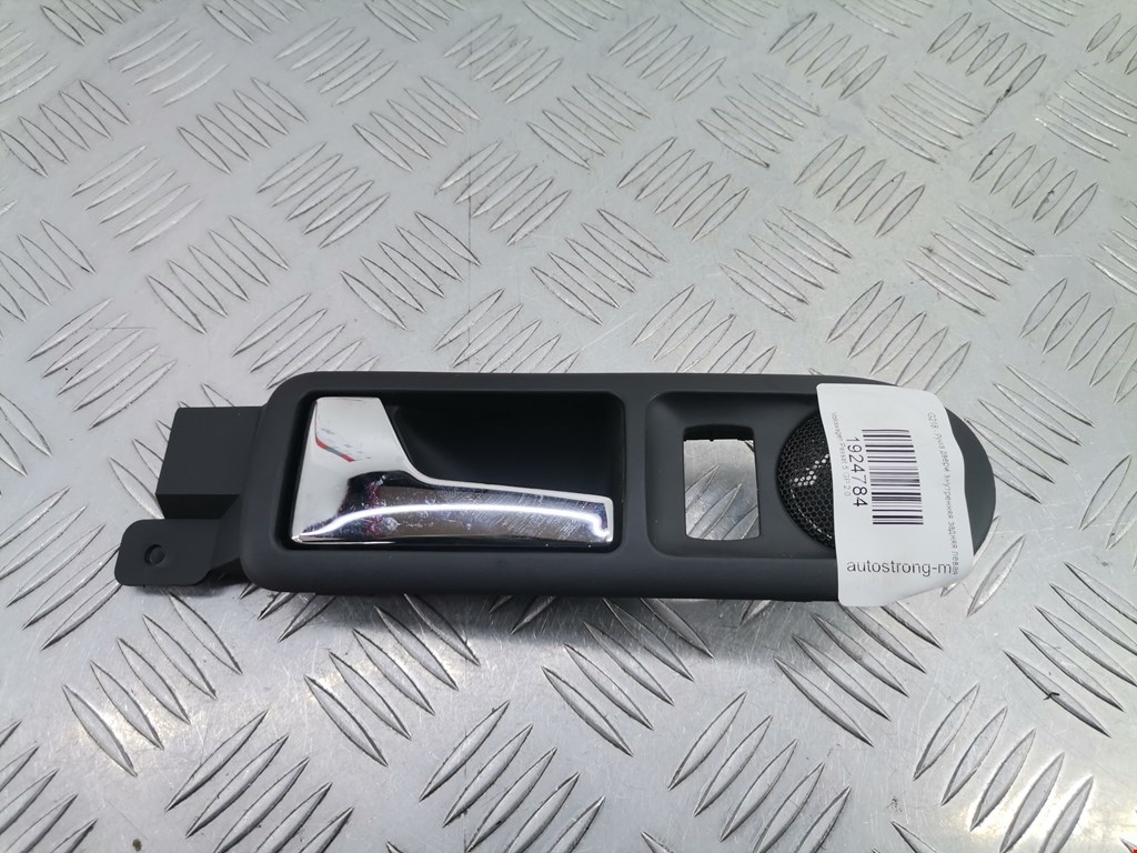 Ручка дверная задняя внутренняя левая VOLKSWAGEN Passat B5 1997-2005