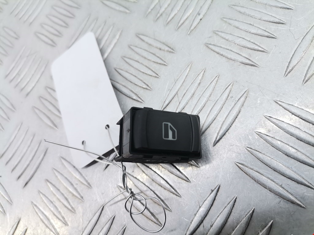 Кнопка стеклоподъемника VOLKSWAGEN Passat B5 1997-2005