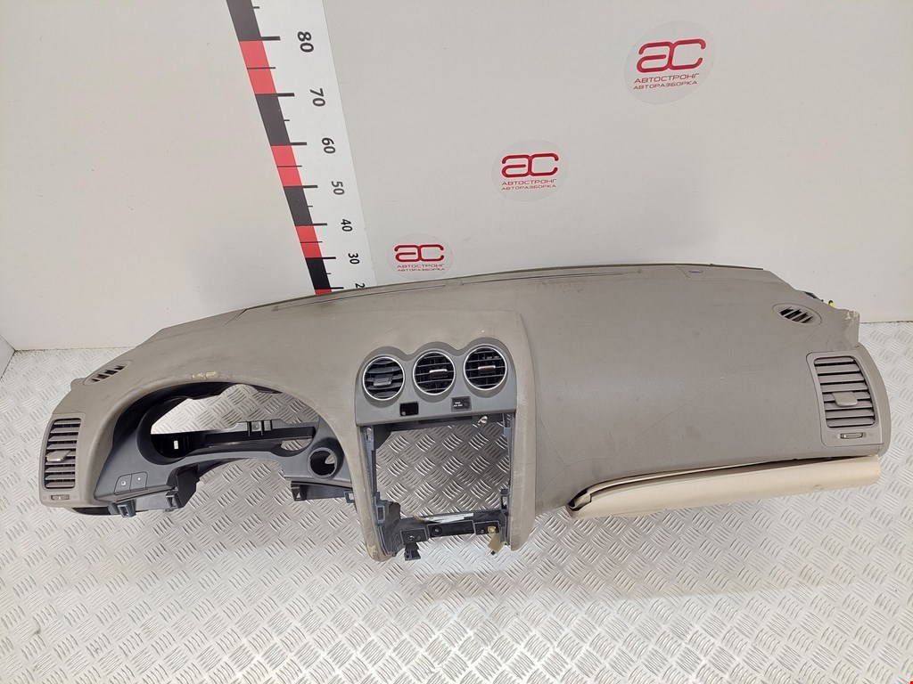 Торпедо (парприз панель приборов панель передняя) Nissan Altima (L32) (2006-2013)
