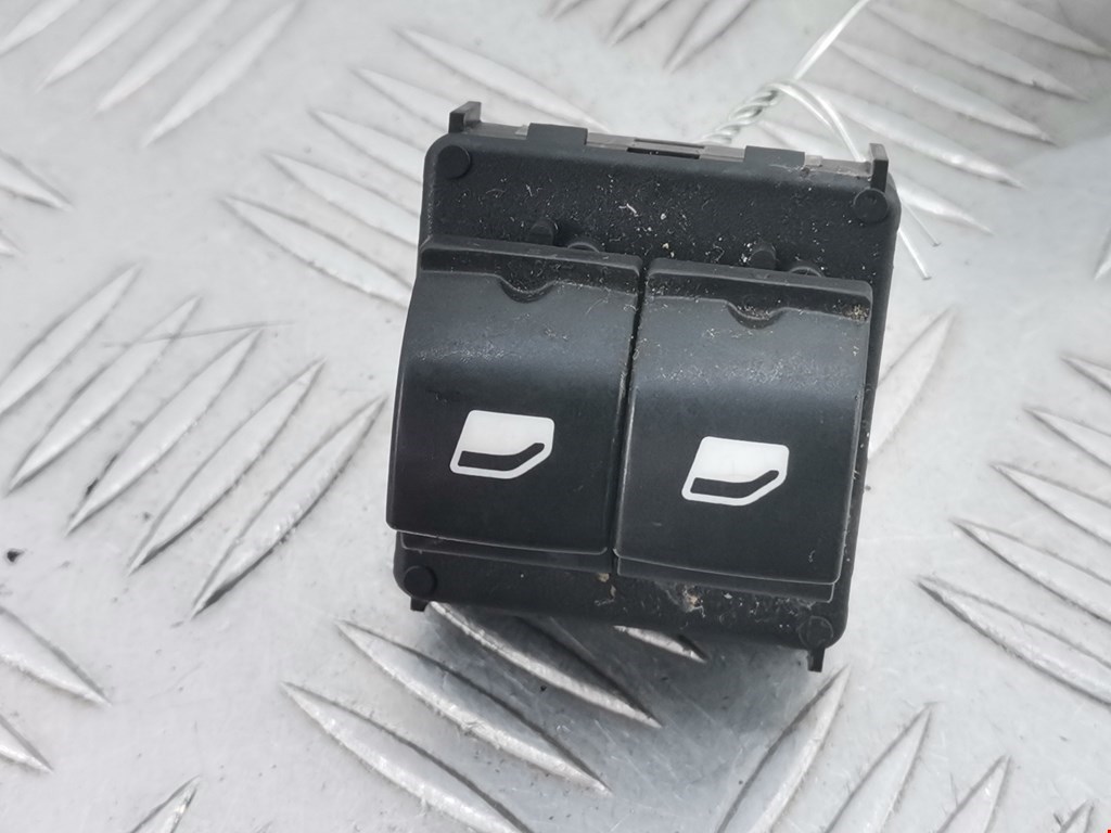 Блок управления стеклоподъемниками CITROEN C4 Cactus 2014-н.в.