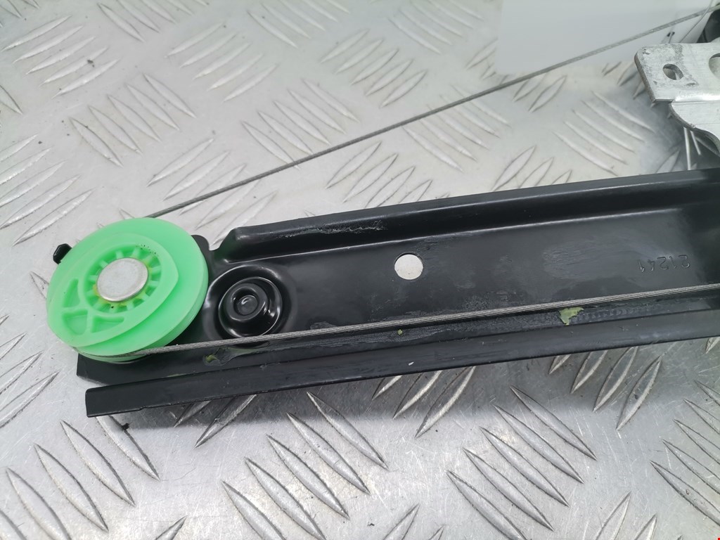 Стеклоподъемник задний левый VOLVO V70 II 2000-2007