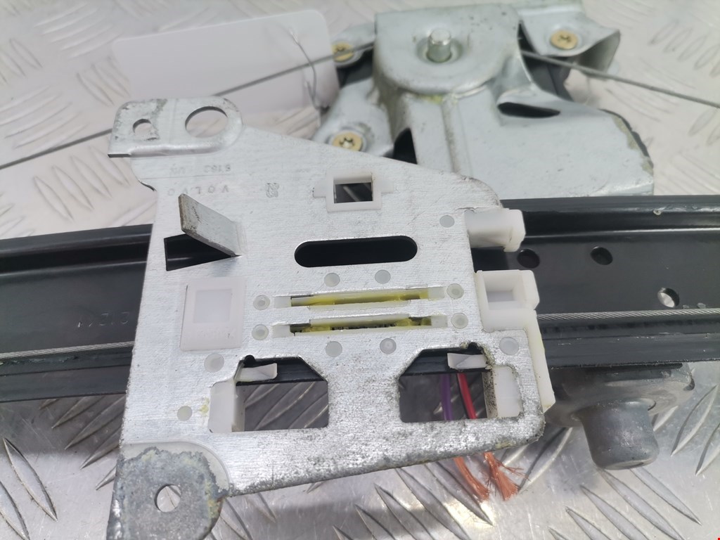 Стеклоподъемник задний левый VOLVO V70 II 2000-2007