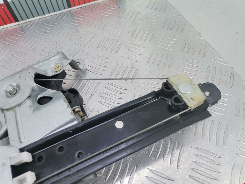 Стеклоподъемник задний левый VOLVO V70 II 2000-2007