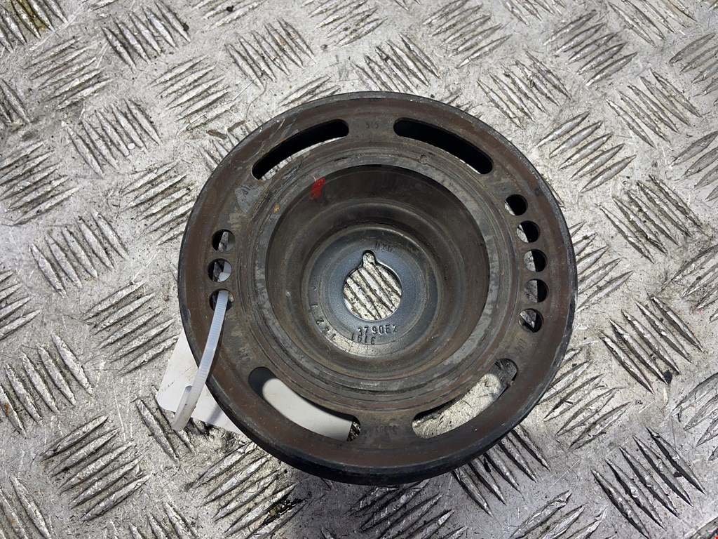 Шестерня коленвала (шкив) OPEL Zafira B 2005-2012