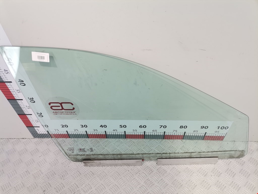 Стекло двери переднее правое VOLVO XC90 2002-2014