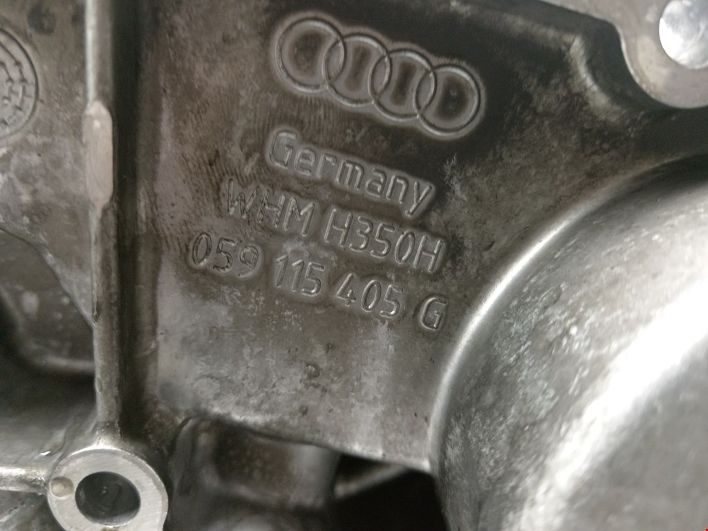 Корпус масляного фильтра AUDI A4 B6 2001-2005