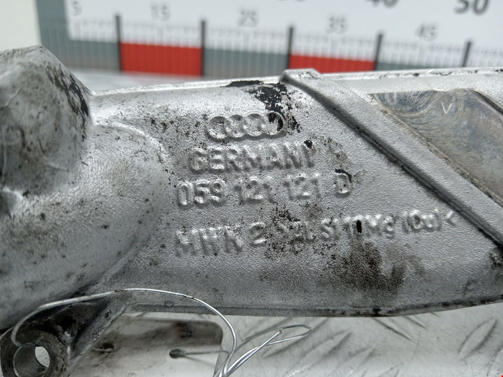 Корпус термостата AUDI A4 B6 2001-2005