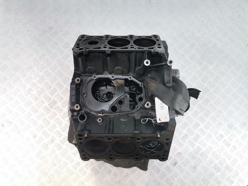 Блок цилиндров AUDI A4 B6 2001-2005