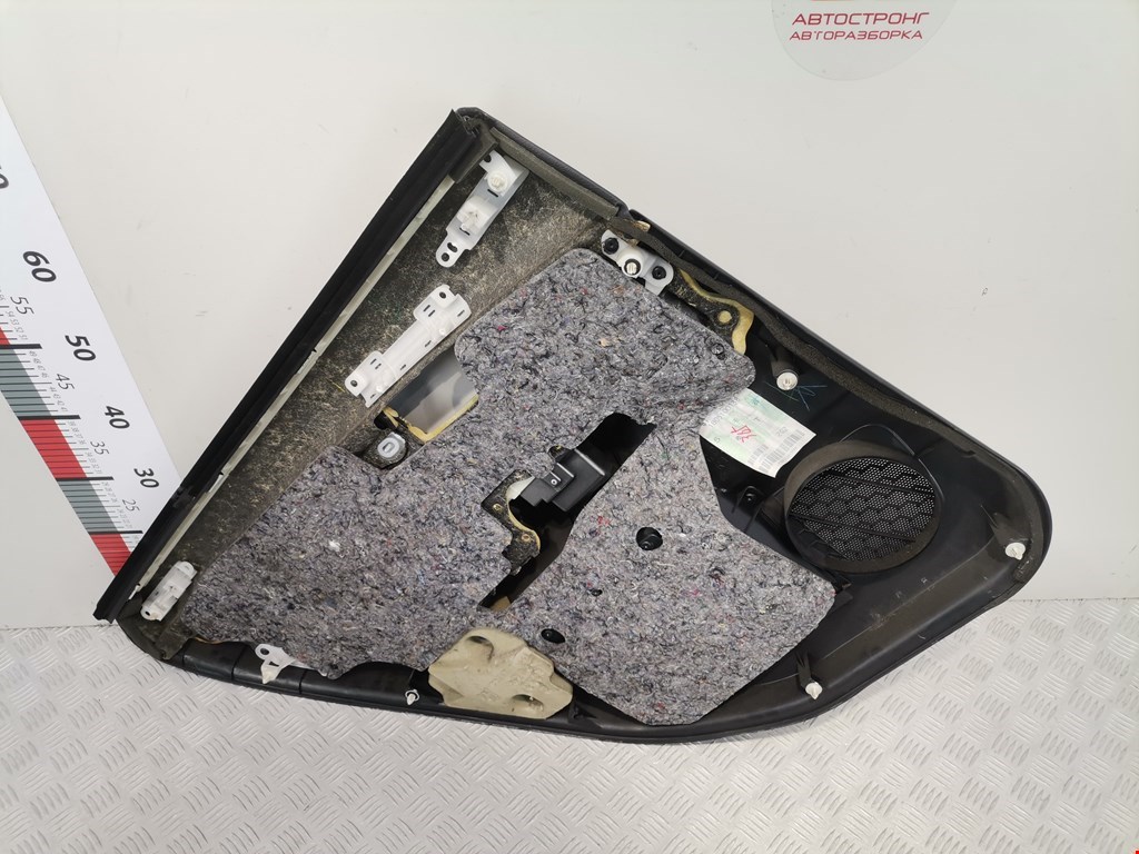 Обшивка двери задняя правая LEXUS RX 300\330\350\400H 2003-2009