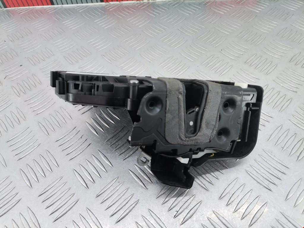 Замок двери задней правой FORD Kuga 2008-2012