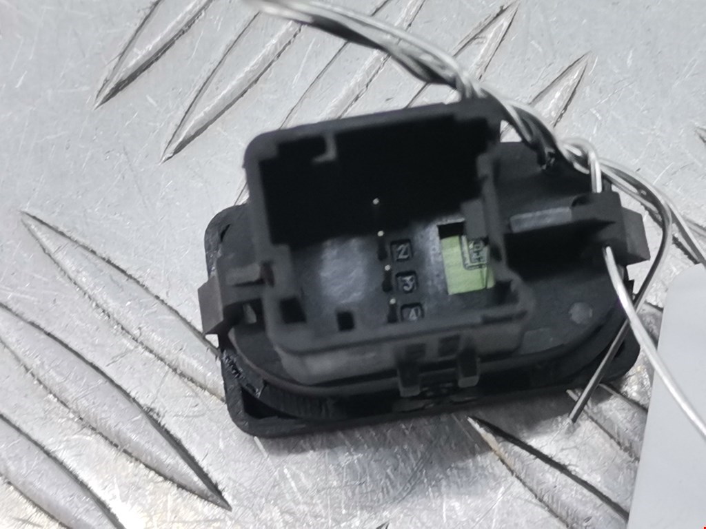 Кнопка стеклоподъемника FORD Kuga 2008-2012