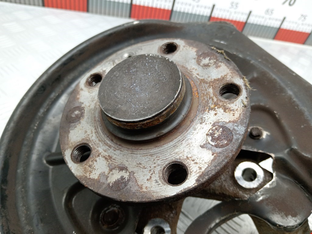 Ступица задняя левая VOLKSWAGEN Touran 2003-2010