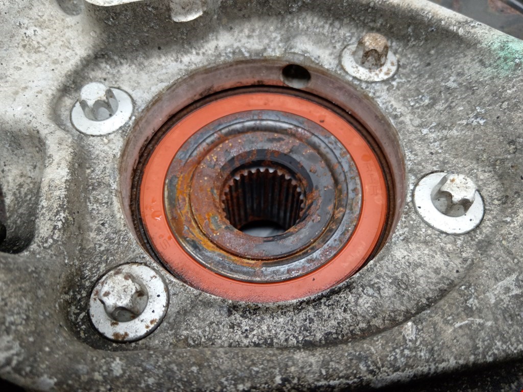 Ступица задняя правая MERCEDES-BENZ C-Class C-klasse W204 2007-2015