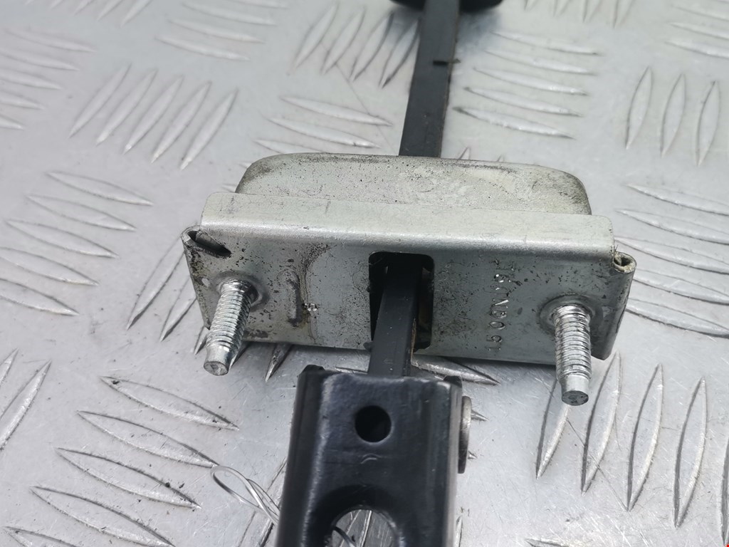 Ограничитель открывания двери FORD Kuga 2008-2012