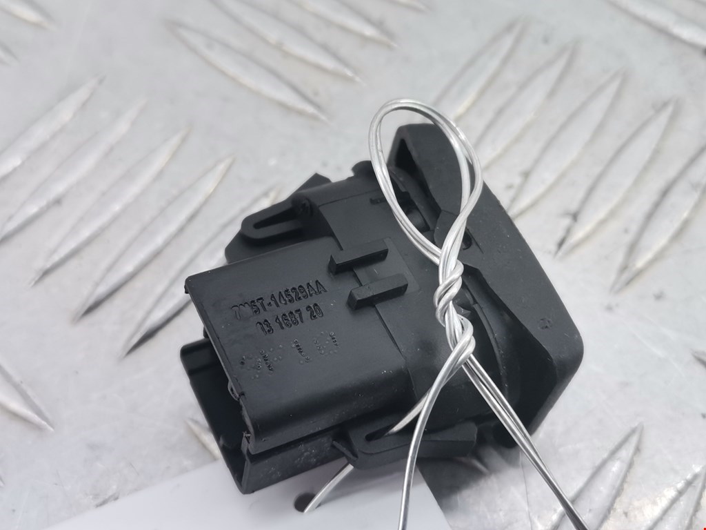 Кнопка стеклоподъемника FORD Kuga 2008-2012