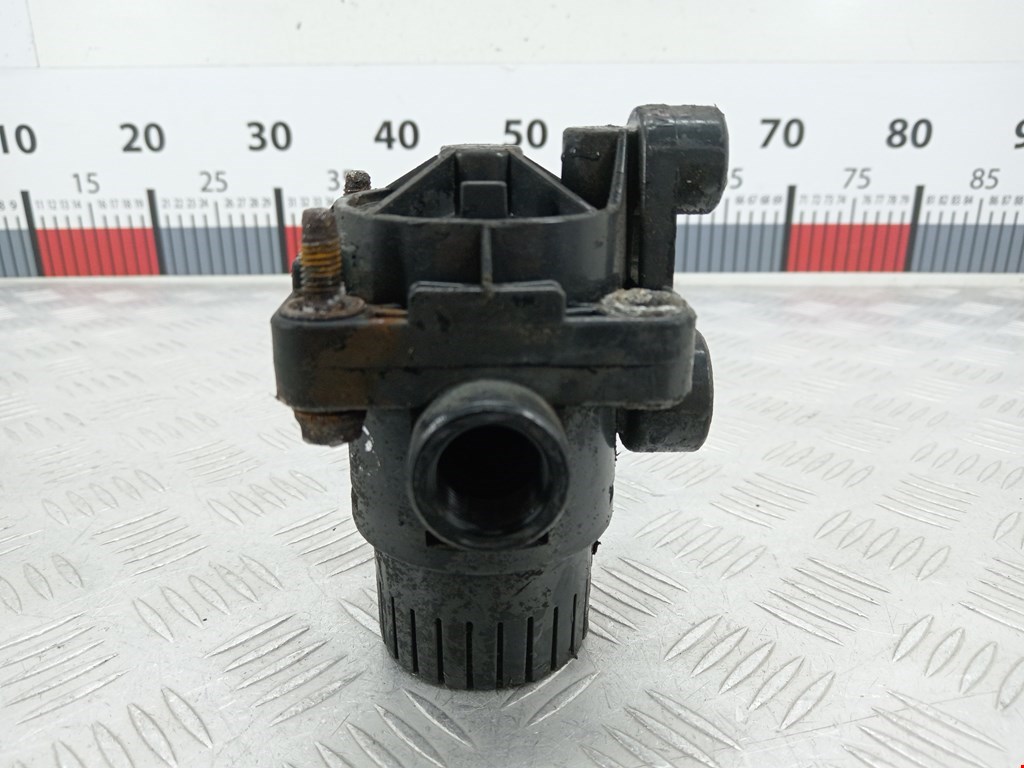 Клапан ускорительный Mercedes Atego 1 (1998-2004)