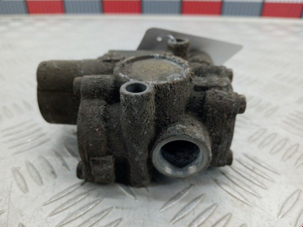 Кран ABS тормозной главный (распределитель) IVECO EuroCargo II 2003-2008