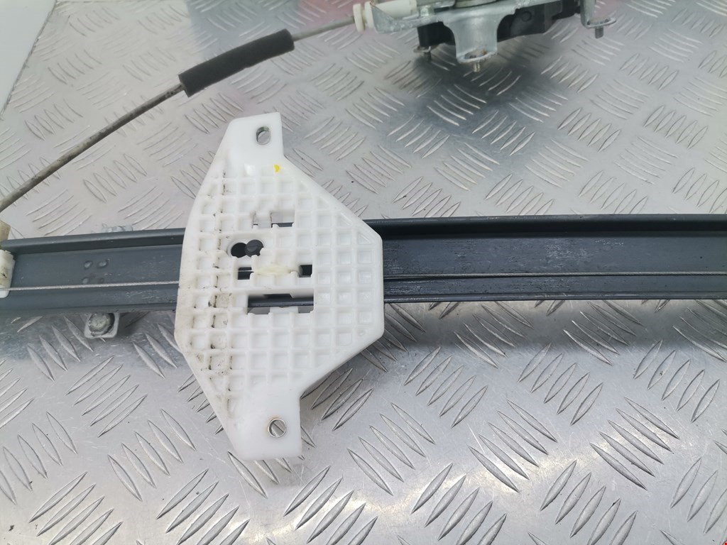 Стеклоподъемник передний левый SSANG YONG Rodius 2004-2013