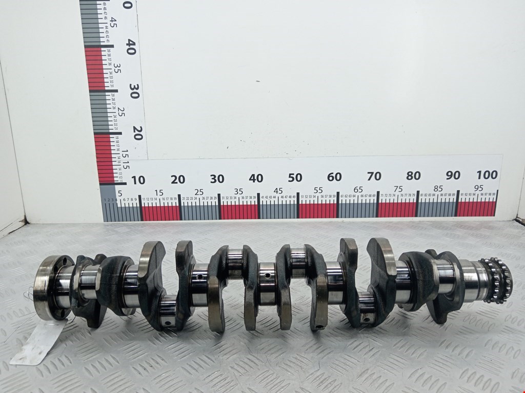 Коленвал (вал коленчатый) BMW 7-Series (E65/E66) (2001-2008)