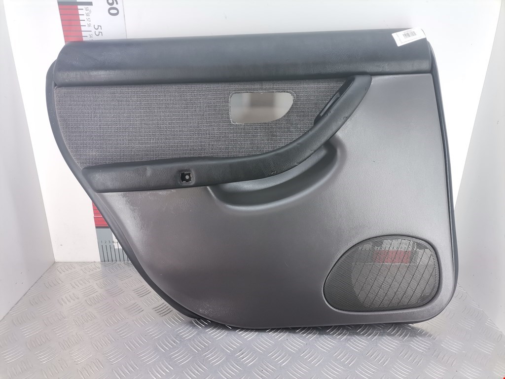 Обшивка двери задняя левая SUBARU Legacy 1998-2004