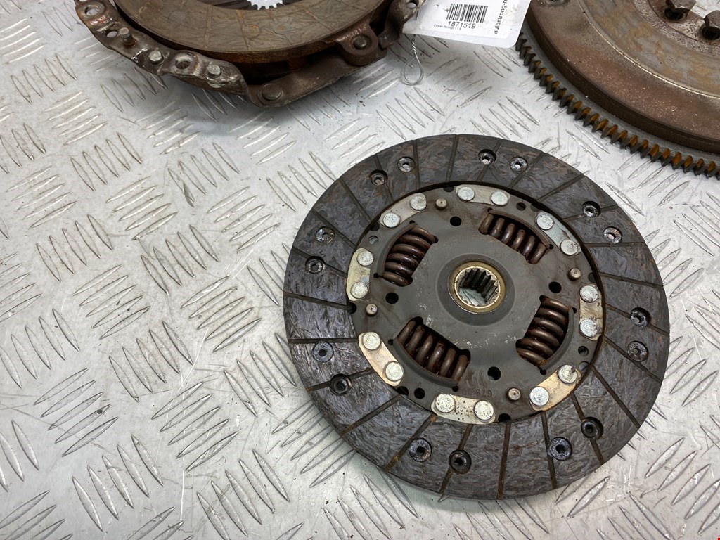 Маховик (демпфер сцепления) CITROEN Berlingo 1996-2012