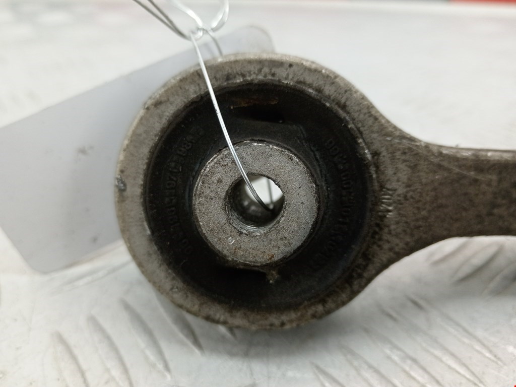 Рычаг передний правый AUDI A4 B6 2001-2005