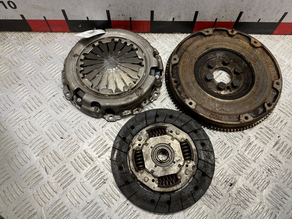 Маховик (демпфер сцепления) PEUGEOT 207 2006-2015