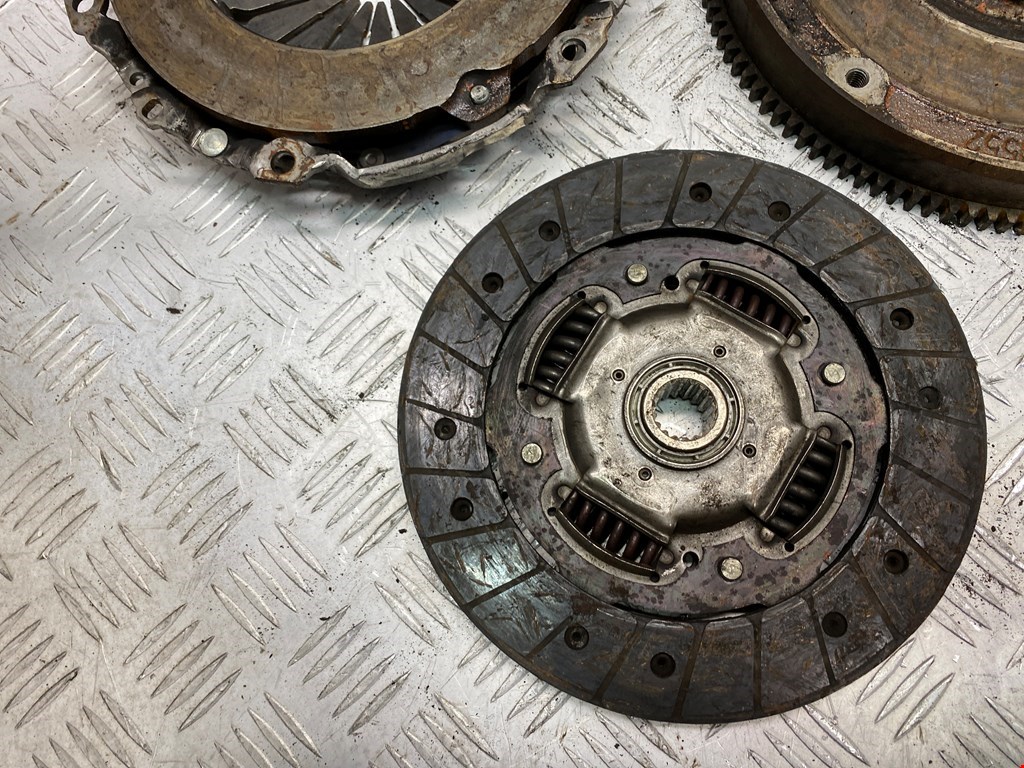 Маховик (демпфер сцепления) PEUGEOT 207 2006-2015