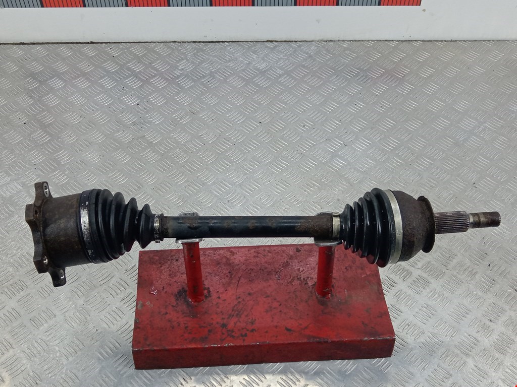 Полуось задняя левая (приводной вал шрус) Nissan Pathfinder (R51) (2004-2014)
