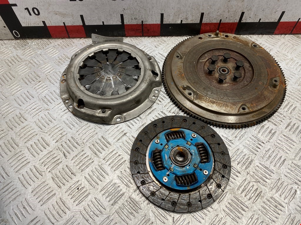 Маховик (демпфер сцепления) OPEL Agila A 2000-2007