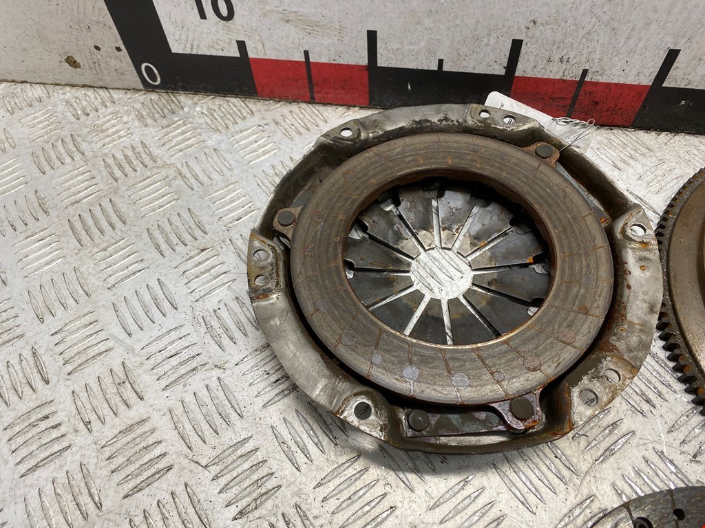 Маховик (демпфер сцепления) OPEL Agila A 2000-2007